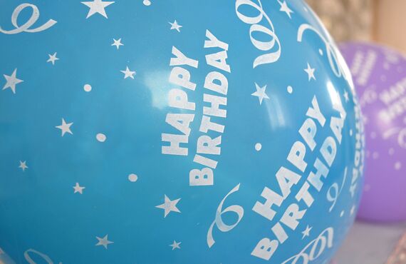 お誕生日をバルーンで特別なものに | ふわふわのバルーンギフトを徳島市でお探しならSUN'S