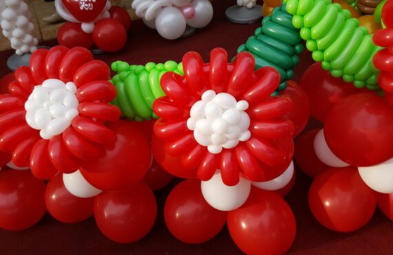 特別感ある贈り物に最適 | ふわふわのバルーンギフトを徳島市でお探しならSUN'S